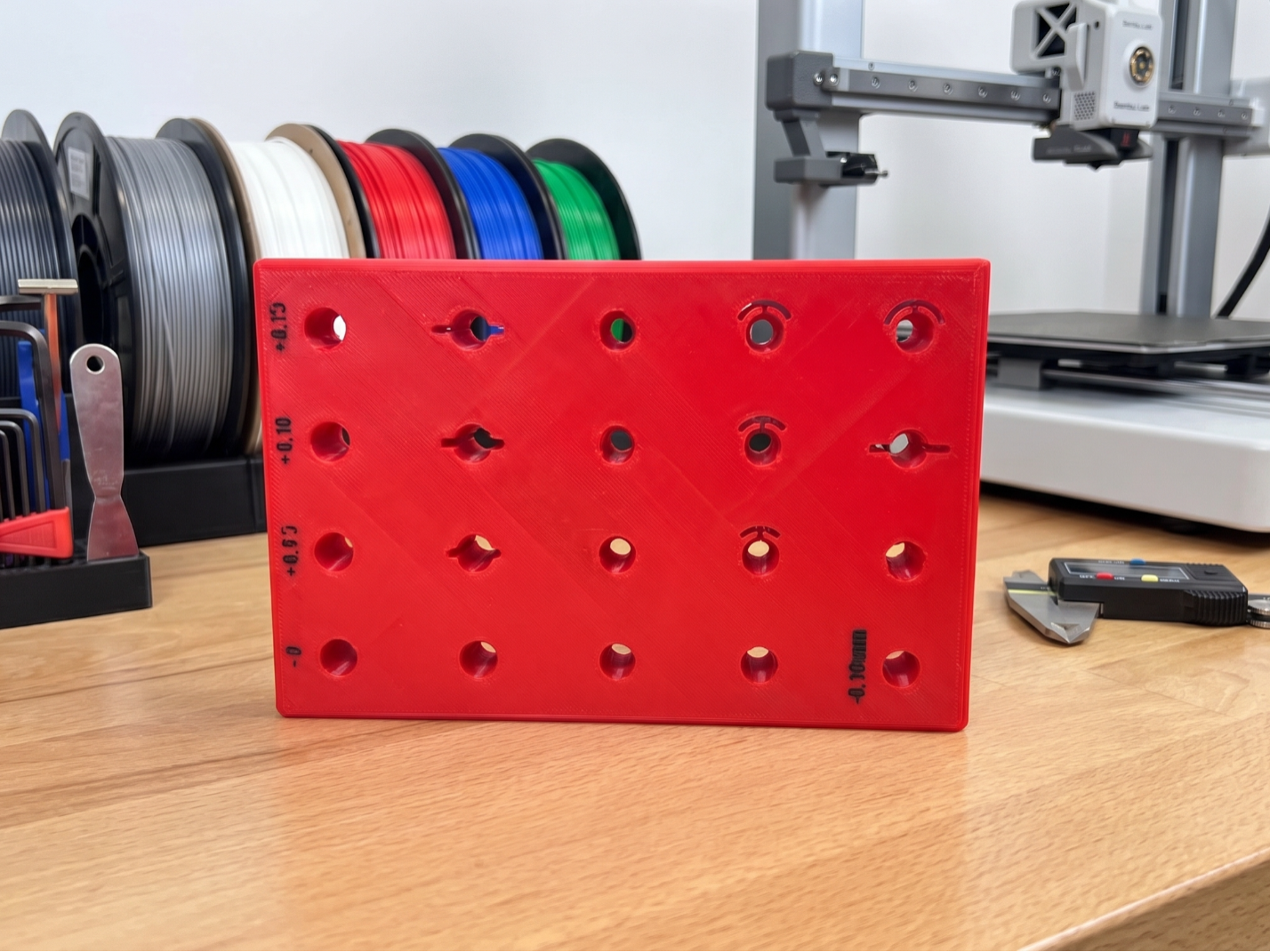 Parametric Vertical Hole Calibration Tool