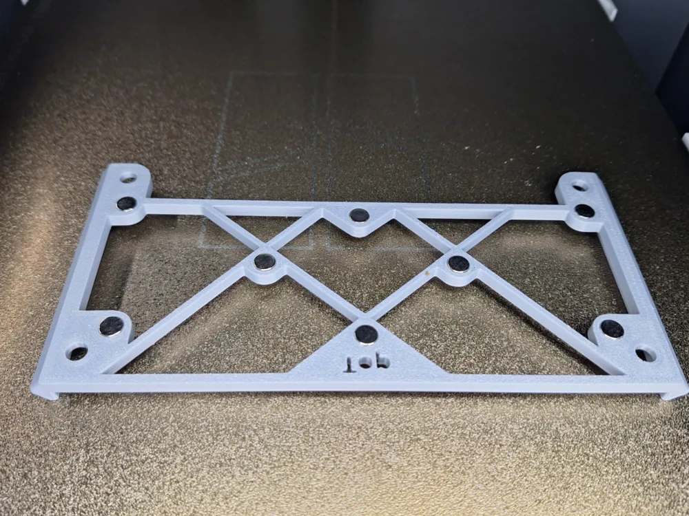 kids-workspace-magnets-wall-mount-6mm-x-3mm-remixed-by-robin