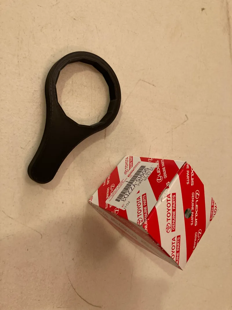 Toyota Oil Filter (90915-YZZD3) Wench