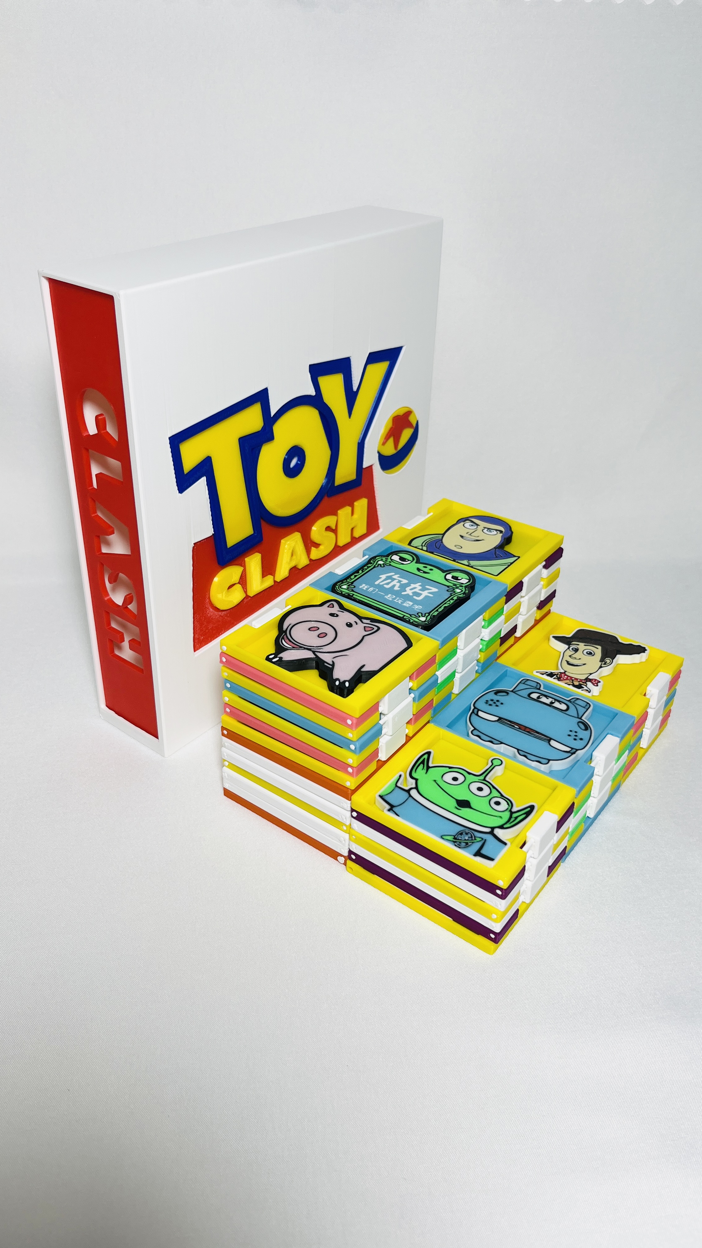 Miniatura 1 do modelo 3D 玩具冲突-26个角色-可折叠棋盘-棋子可暗藏于棋盘内-两组正派，一组反派
