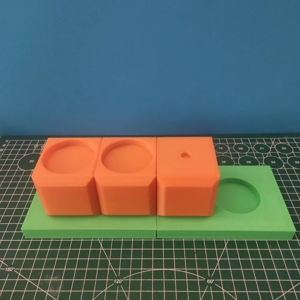 Amiibo block display modular by amiibolover99 makerworld