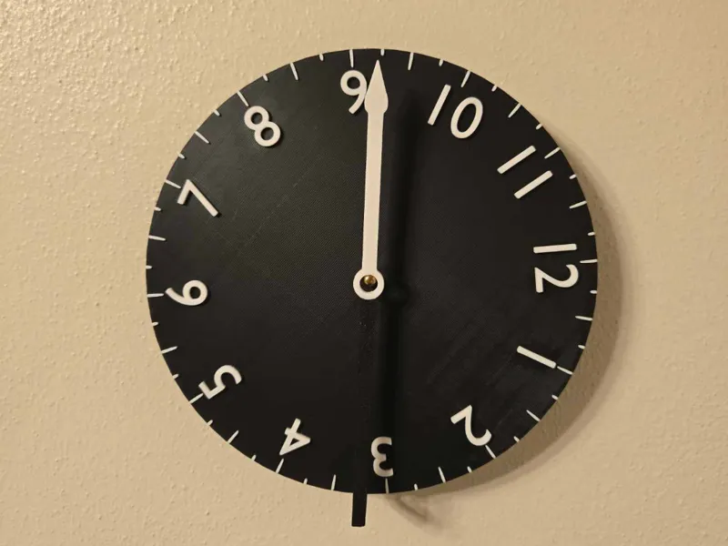 One hand rotating face clock