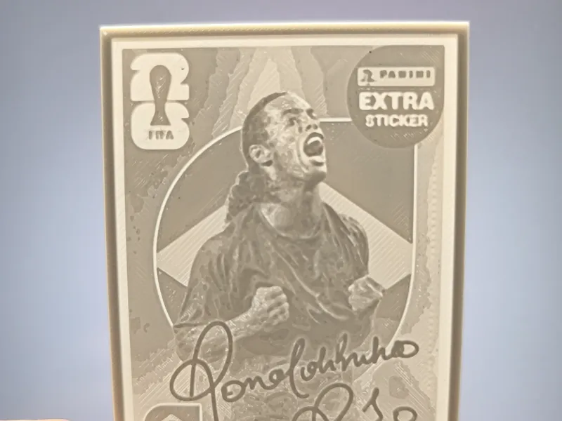 Cromo en 3D de Ronaldinho ExSt (Album Panini 2026)