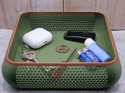 Square design Bowl with triangle pattern and lid