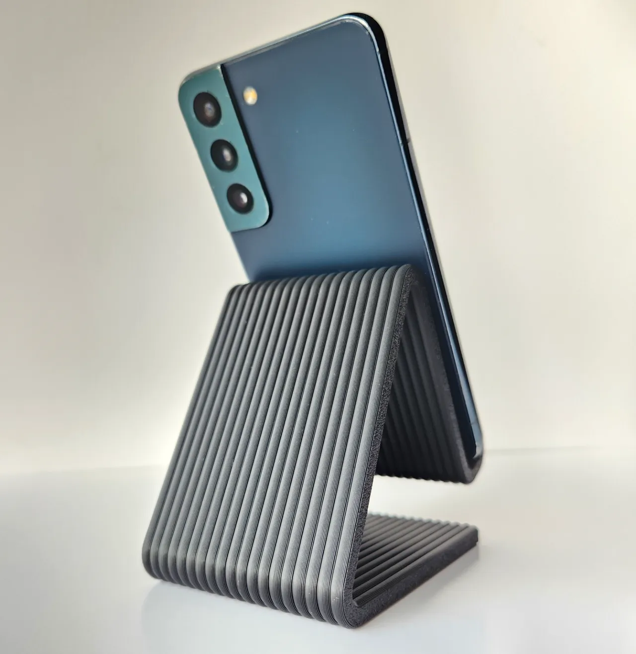 Phone stand view 4