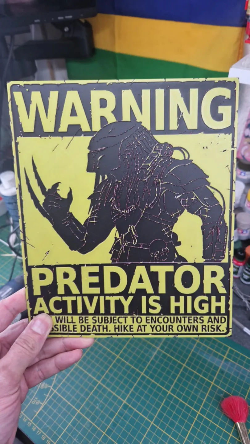 Predator Hueforge - Warning Predator by Dakiren MakerWorld: Download ...