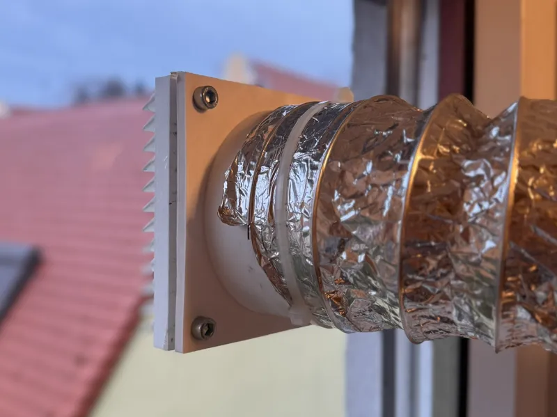 Universal 100mm Fensterauslass mit Regenschutz