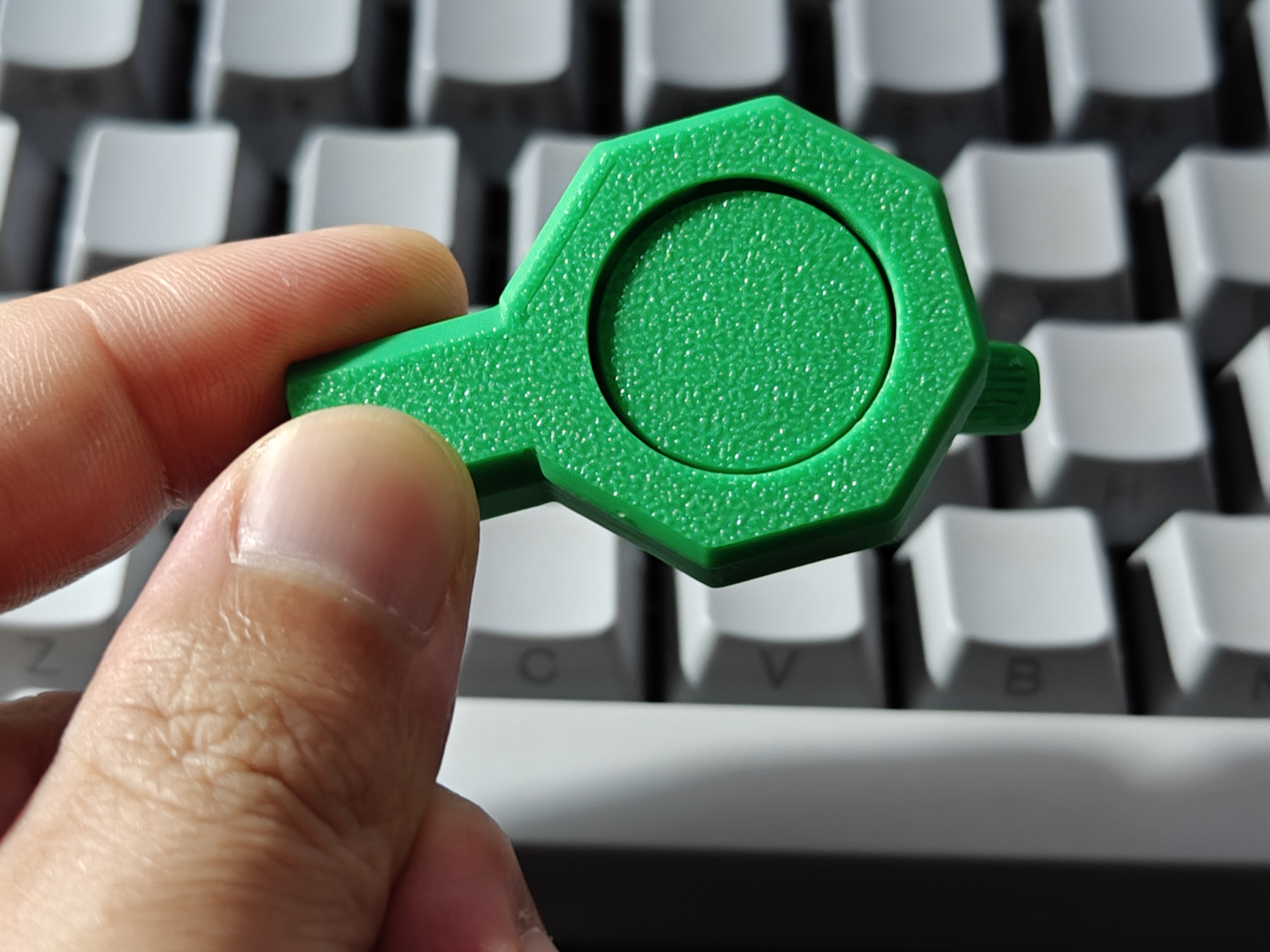 Miniatura 2 do modelo 3D 运动相机挂脖支架