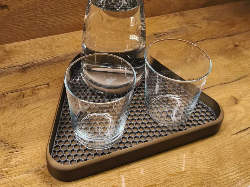 Kitchen water tray, with optional drip insert