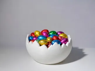 Cracked Egg Bowl