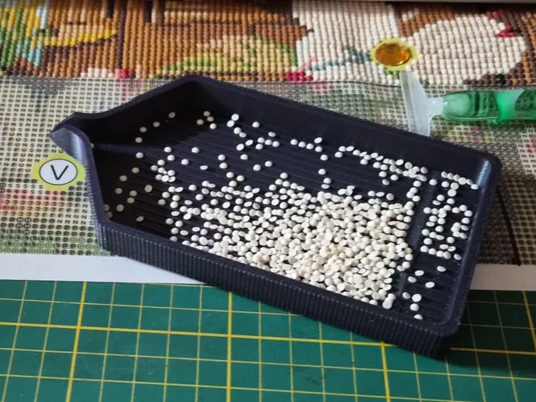 Diamond painting tray