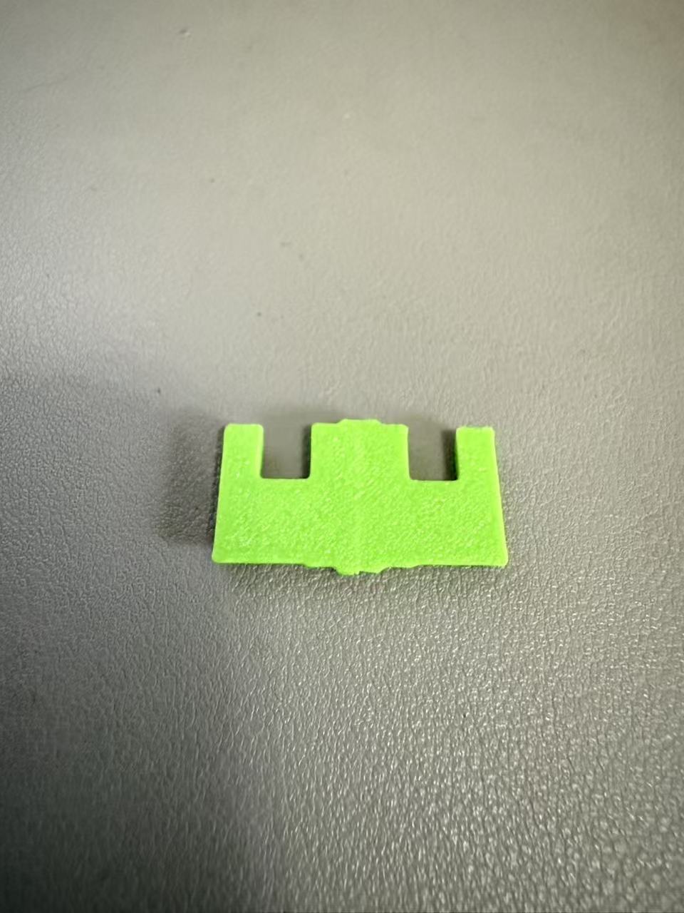 Miniatura 2 do modelo 3D 可自定义尺寸定制化宜家洞洞板无限扩展储物盒