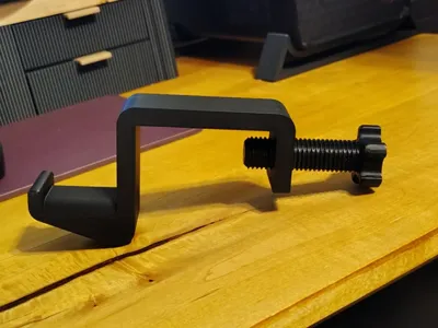 Cubical Headphone holder