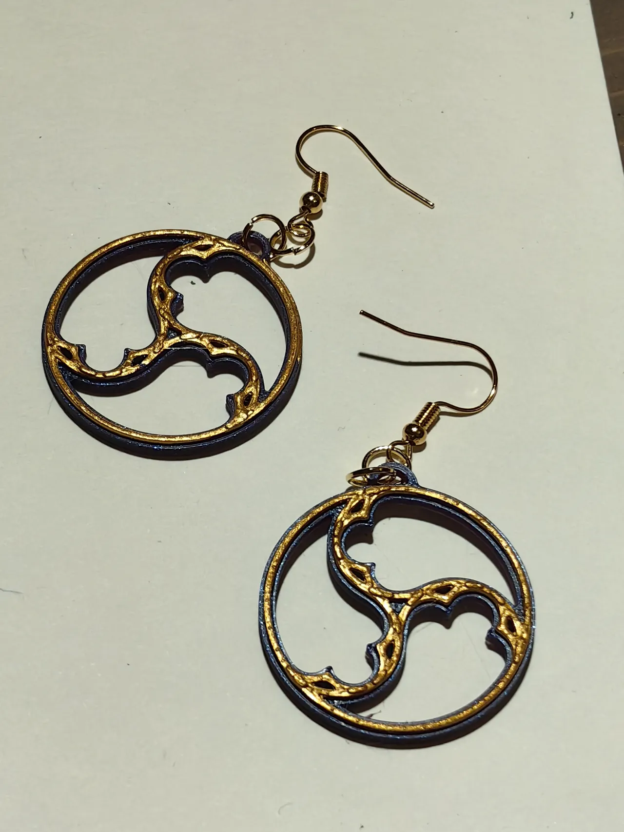 Earrings - Trefoil (Gothic) view 3