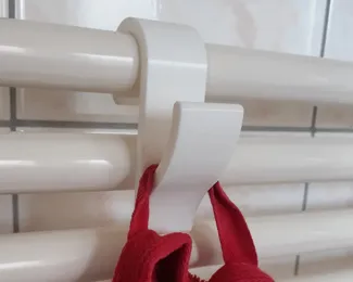 Bathroom towel hanger