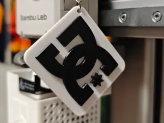 dc shoes keychain
