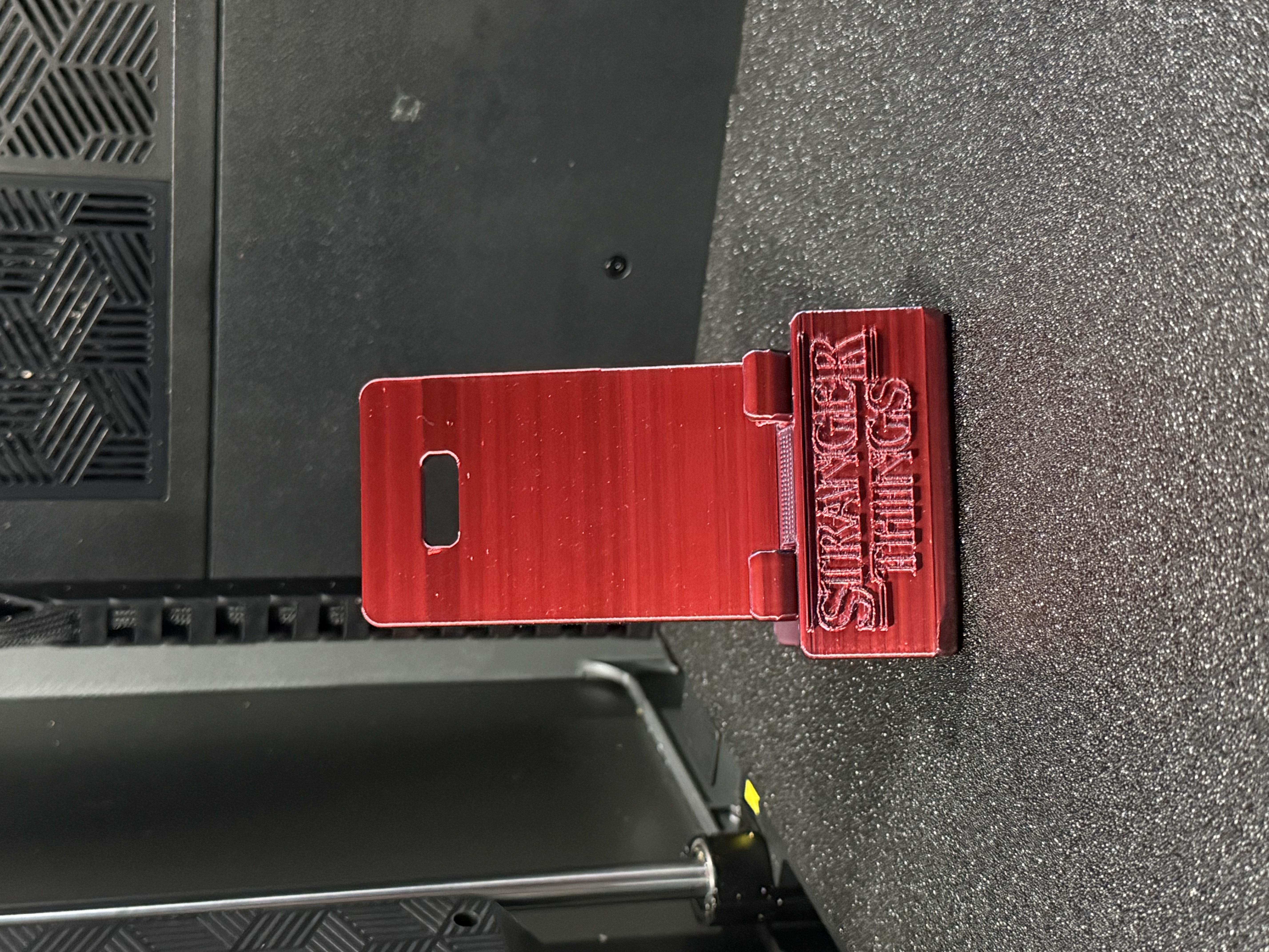 Miniatura 2 do modelo 3D Stranger Things Phone Stand