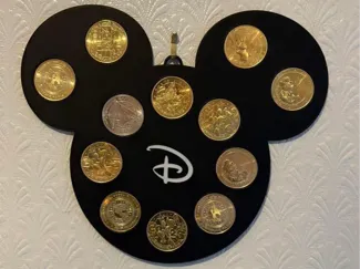 Disney Commerative / Collectible Coin Mickey Hang