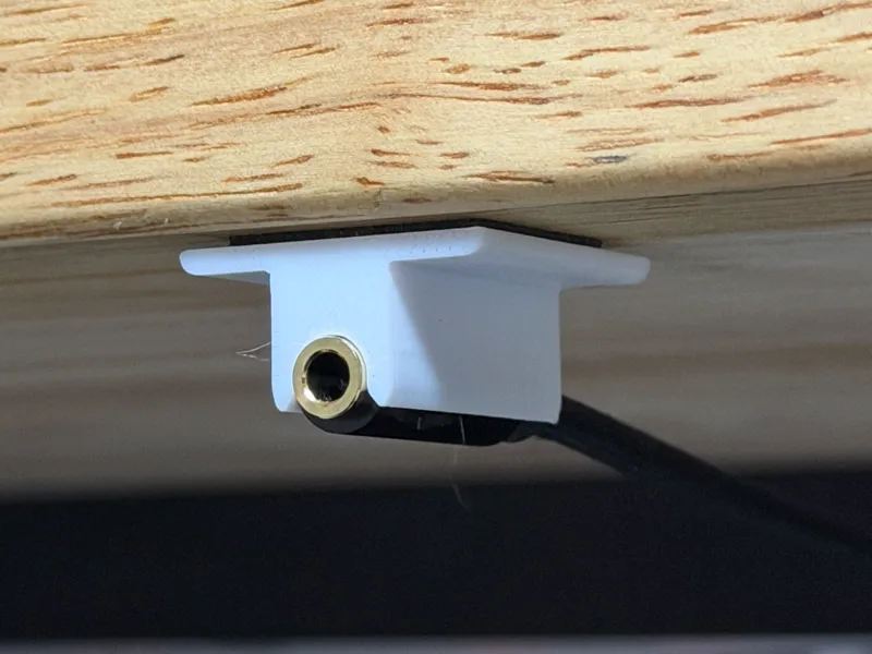 Vention 3.5mm holder