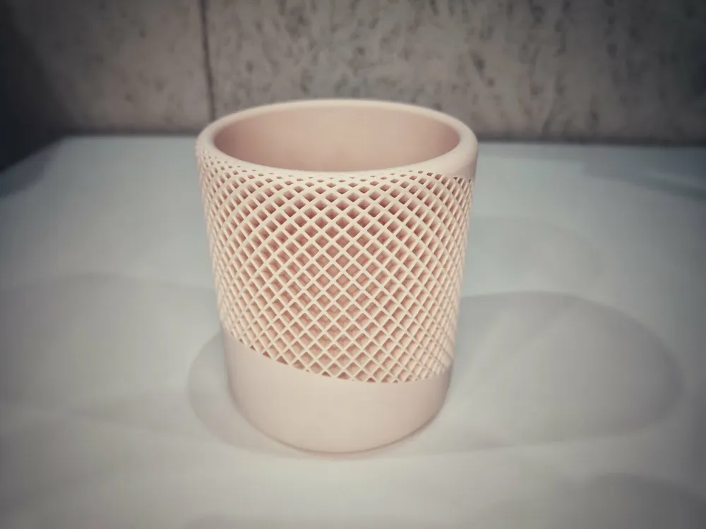 Designer flower pot - Free 3D Print Model - MakerWorld
