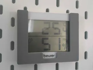 Skadis Holder for Beurer HM16 thermometer