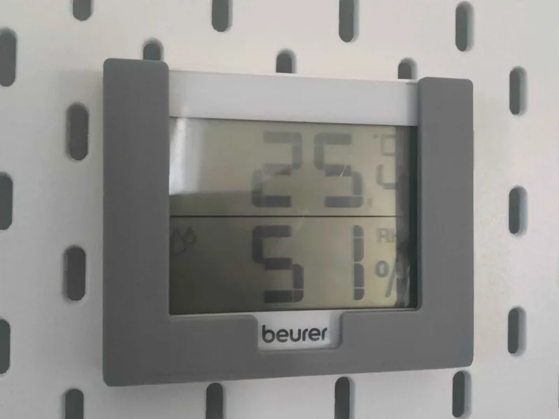 Skadis Holder for Beurer HM16 thermometer