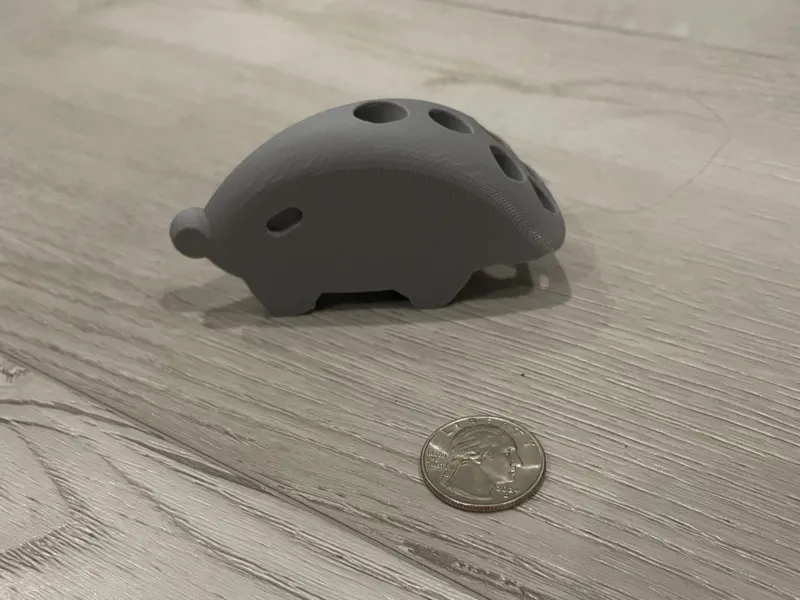 Small Porcupine Pencil Holder. Holds 6 pencils