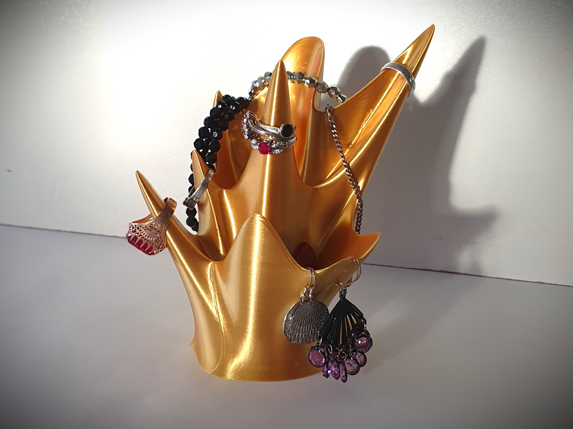Spiky - jewellery holder 