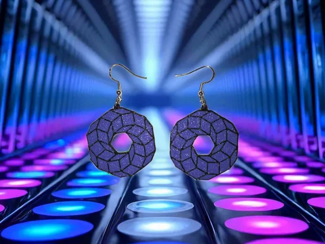 Geometric illusion earrings