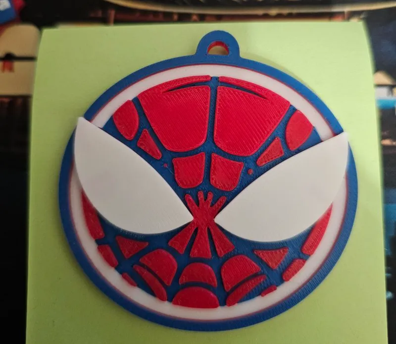 llavero spiderman