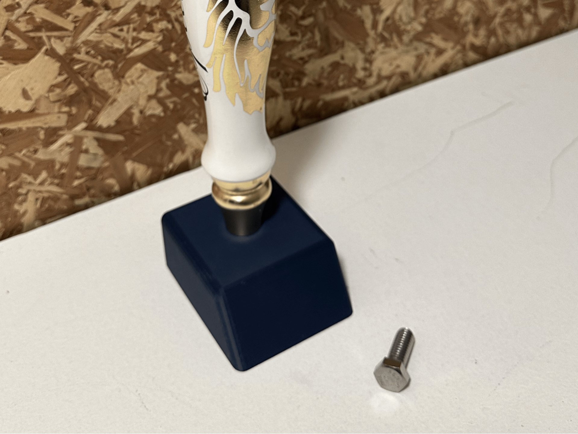 Tap Handle Display Base with Center Bolt