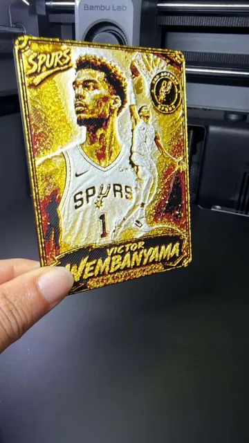 Modelo para impresión 3D: Victor Wembanyama Player Card Spurs — vista de referencia 4