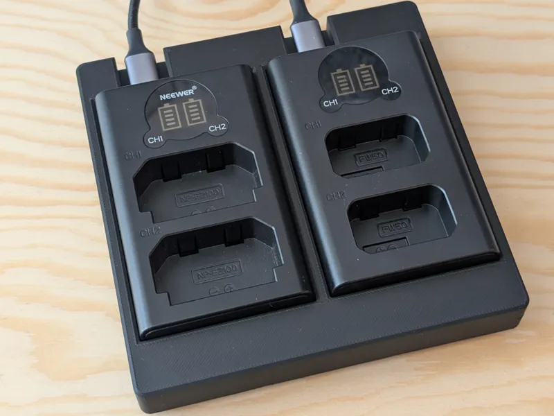 Gridfinity Neewer Battery Charger 2x FZ100 FW50