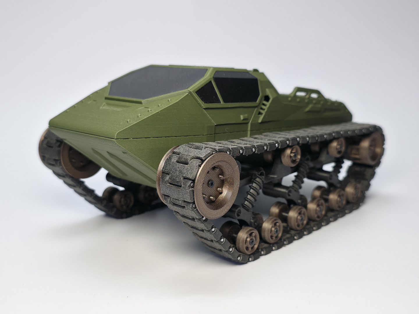 RC Ripsaw Tank - 1