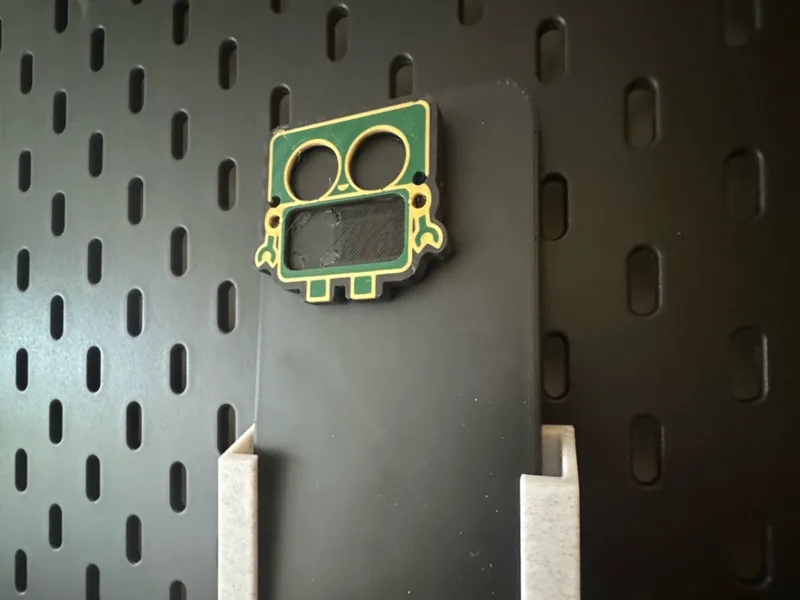 Realme GT8 Pro - Pixel-Bot Cover