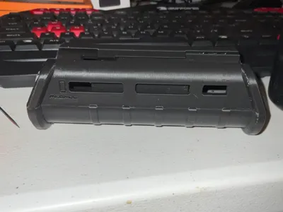 TM 870 Breacher Magpul Handguard