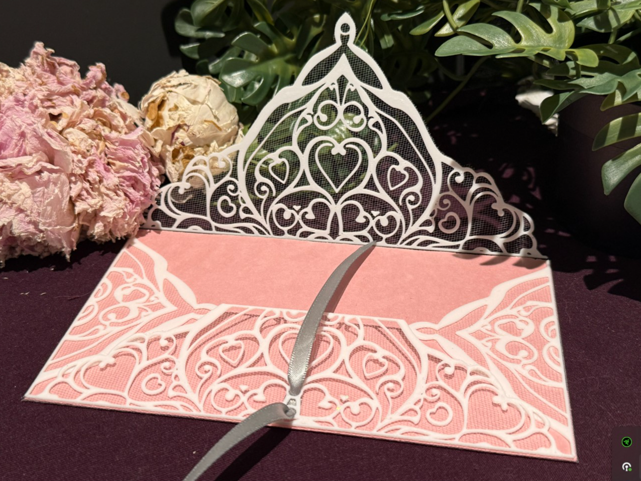 Enveloppe sur Tulle, Ode à l'amour
