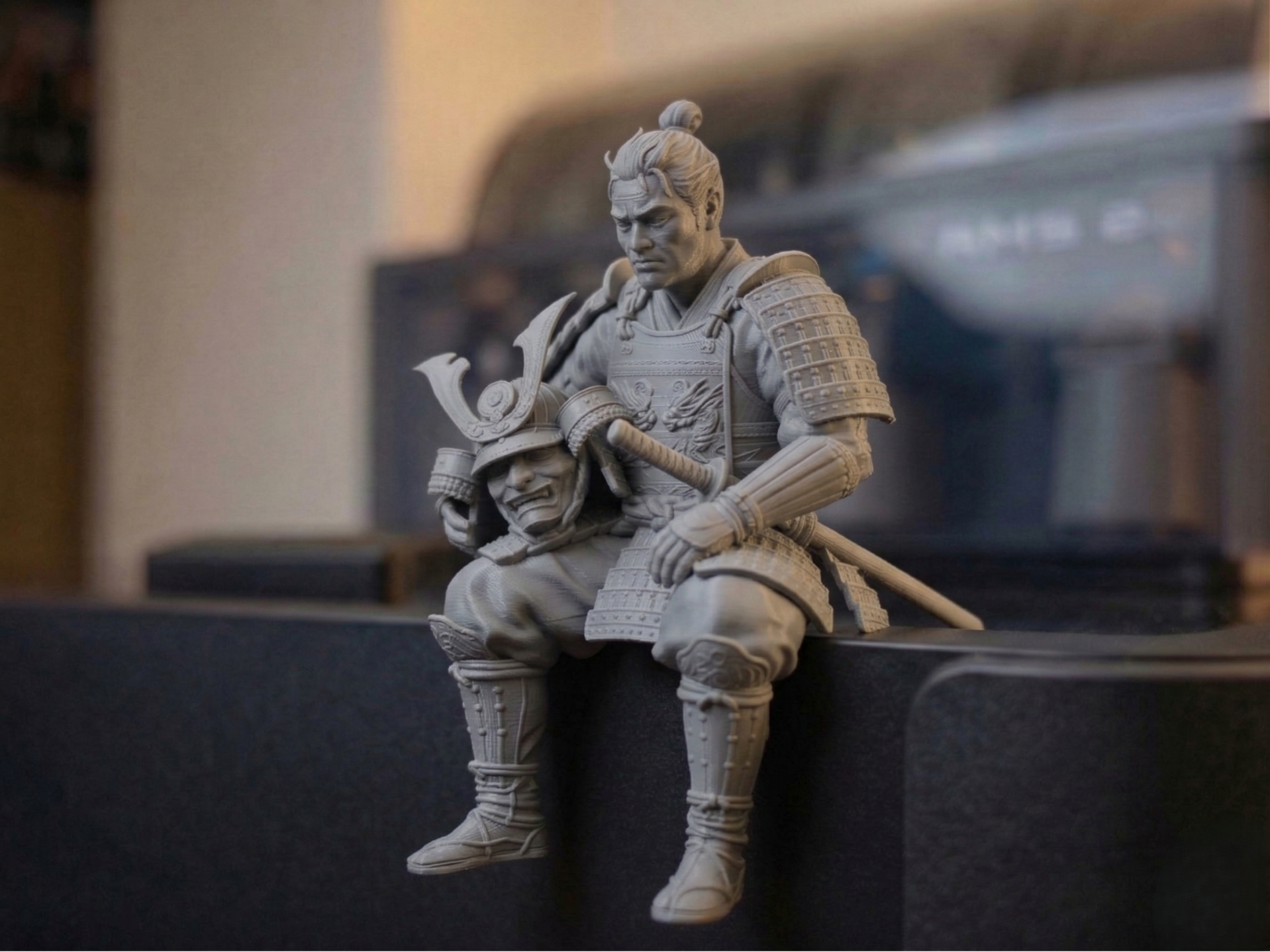 Sitting Samurai (Edge Sitter)