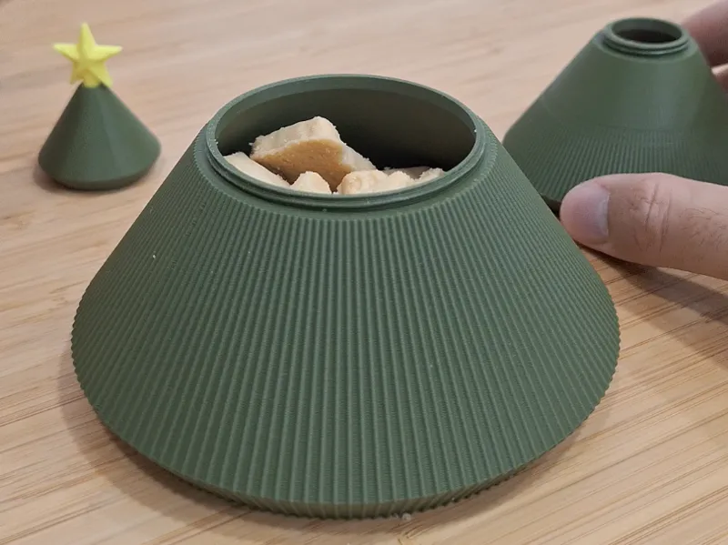 Christmas Tree - Containers