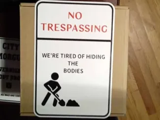 NO TRESSPASSING