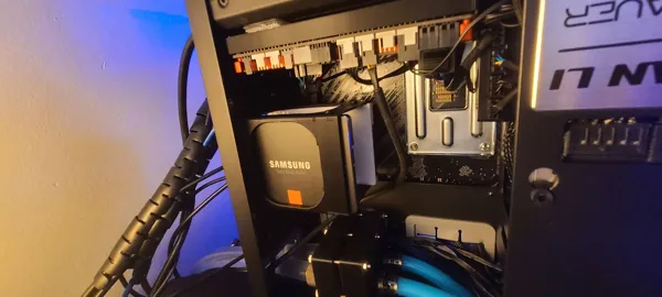 Cage SSD 2,5 pouces pour boîtier Lian Li 011D EVO