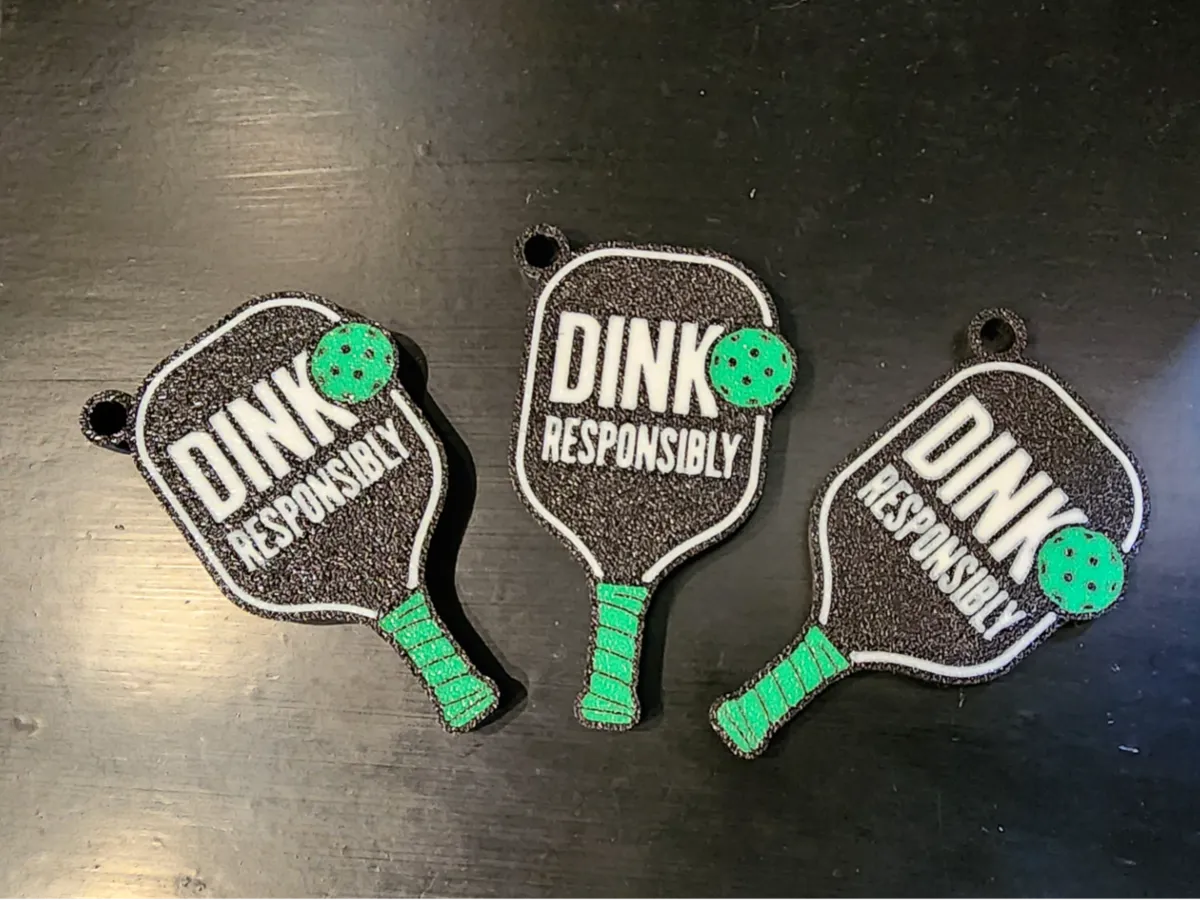 Pickleball Keychain - "Dink Responsibly" by MayHem MakerWorld: Download Free 3D Models - 3D model önizlemesi