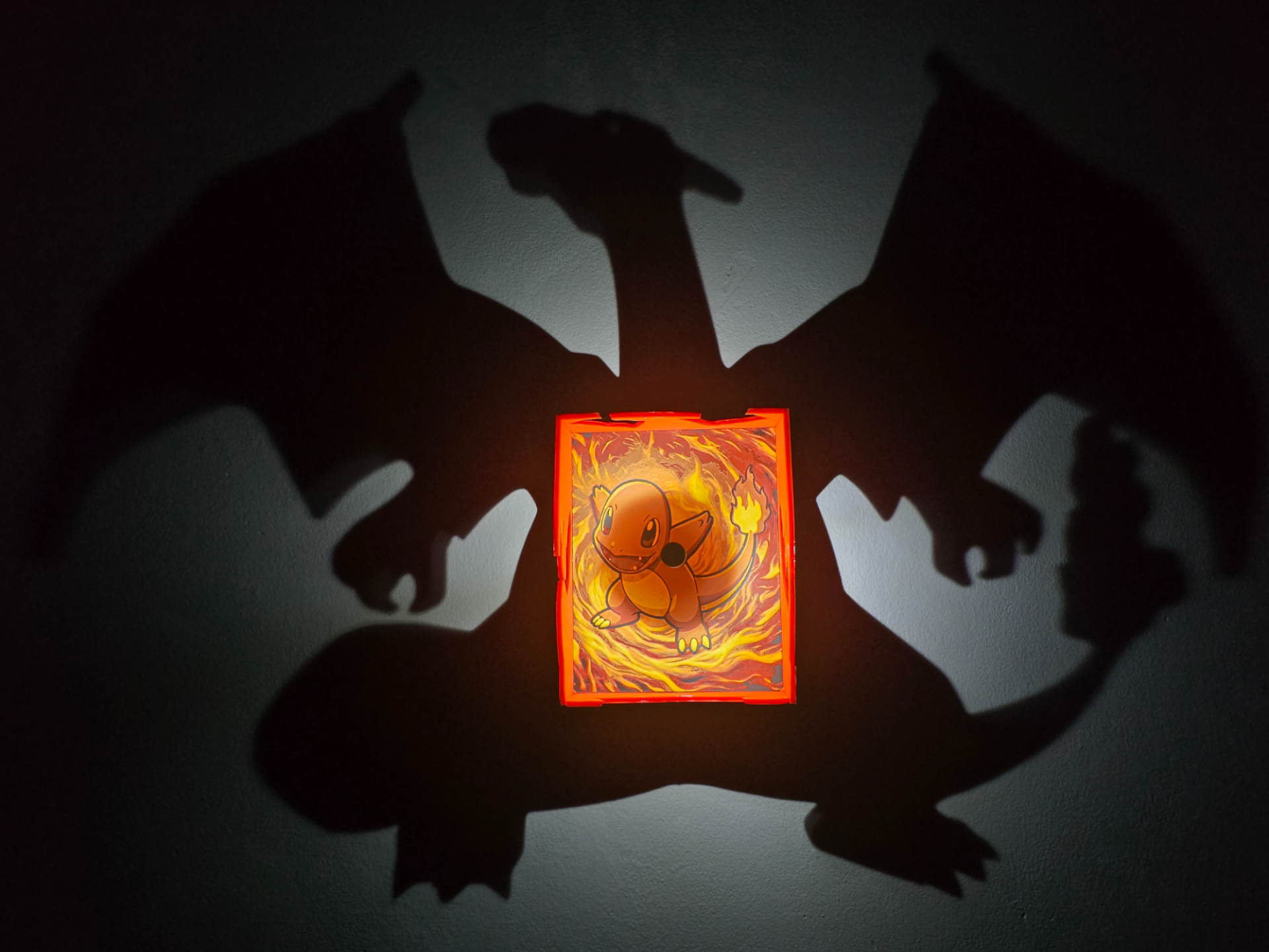 Charmander/Charizard - Lámpara de sombra