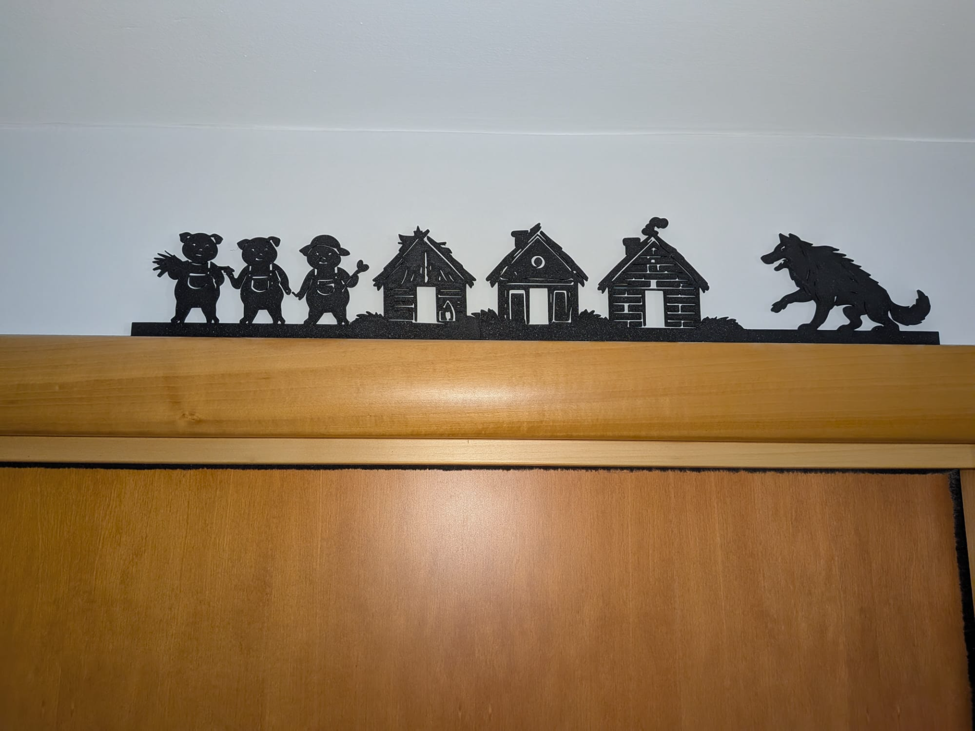 “The Three Little Pigs – Door Frame Set”