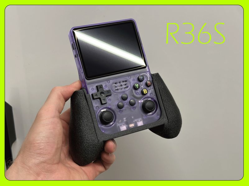R36S Retro Gaming Console Max Grip