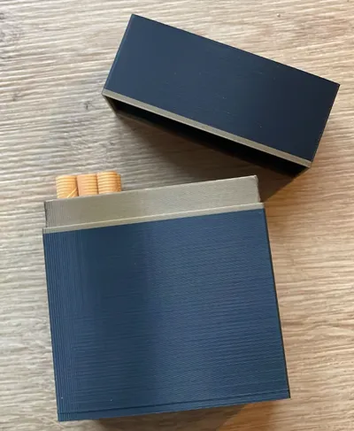 Cigarette case