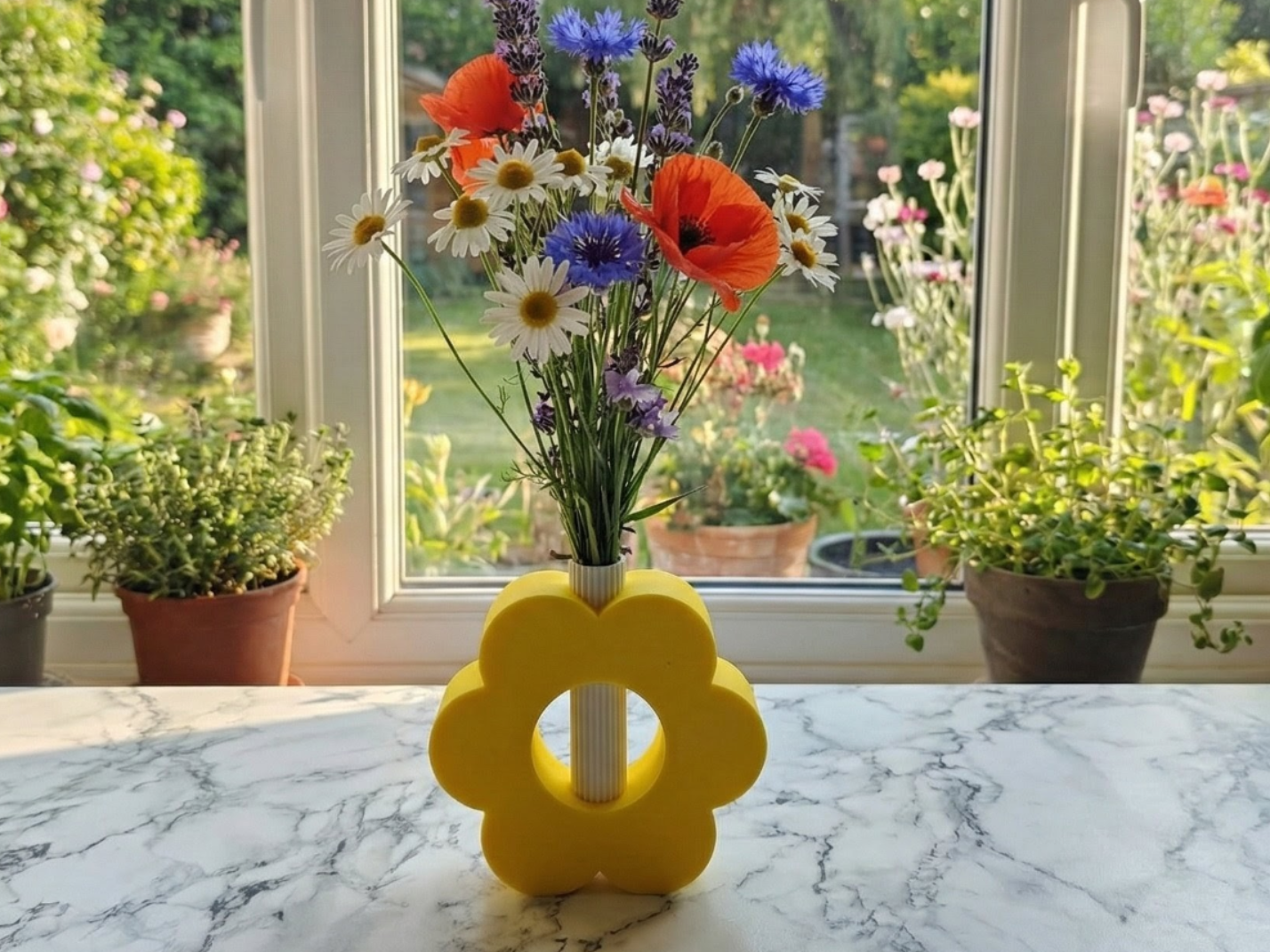 "Flower Power" Vase: Spring on the Table