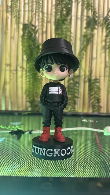 Figura decorativa: JUNGKOOK - BTS - by parts — vista de referencia 3
