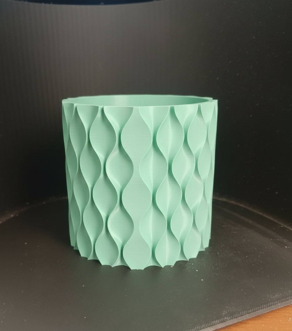 Parallel Wave Vase / Planter