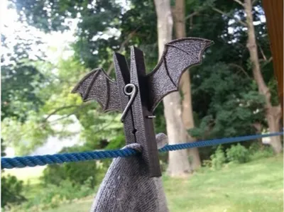 Bat Clip